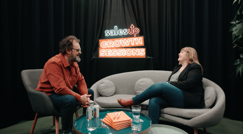 Stefanie Van Rillaer tijdens de salesUp Growth Sessions podcast